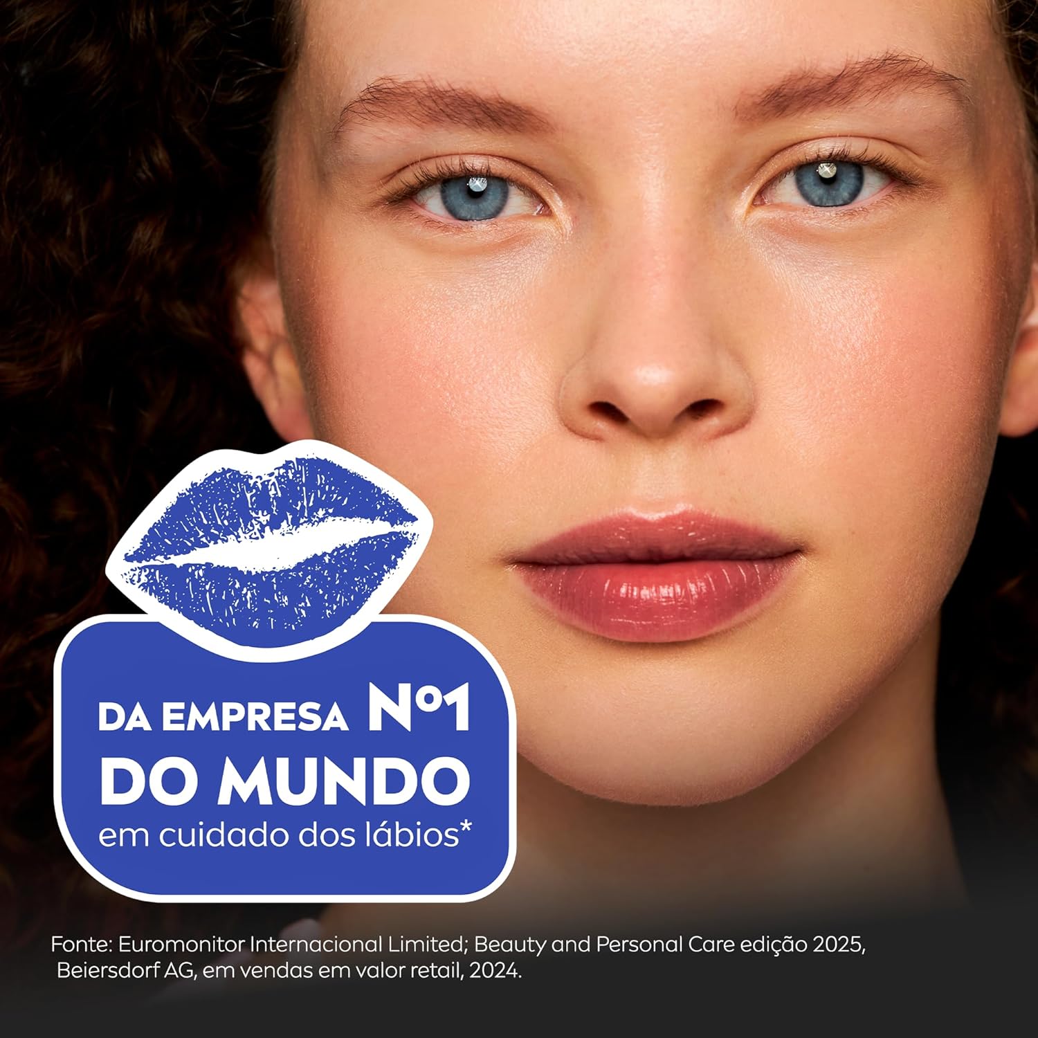 Protetor Labial NIVEA 4,8g Amora Shine – Hidratante Labial com Brilho, Cor, Cuidado e Maciez para os Lábios